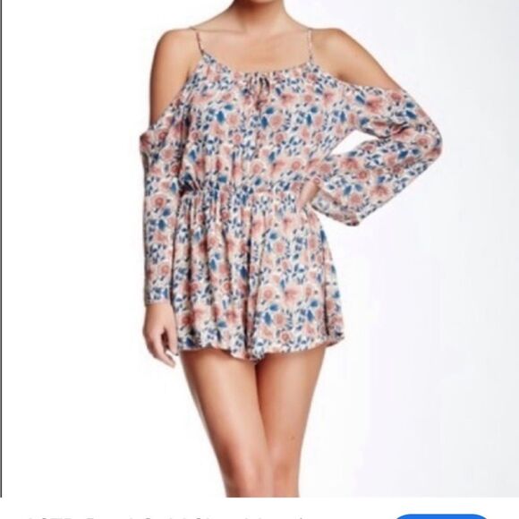 ASTR the Label Cold Shoulder Pink Blue Floral Boho Summer Romper SZ S - Picture 1 of 8